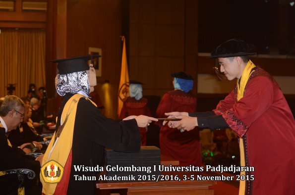 Wisuda Unpad Gel I TA 2015_2016  Fakultas Peternakan oleh Dekan-016