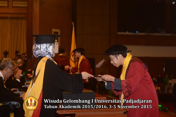 Wisuda Unpad Gel I TA 2015_2016  Fakultas Peternakan oleh Dekan-021