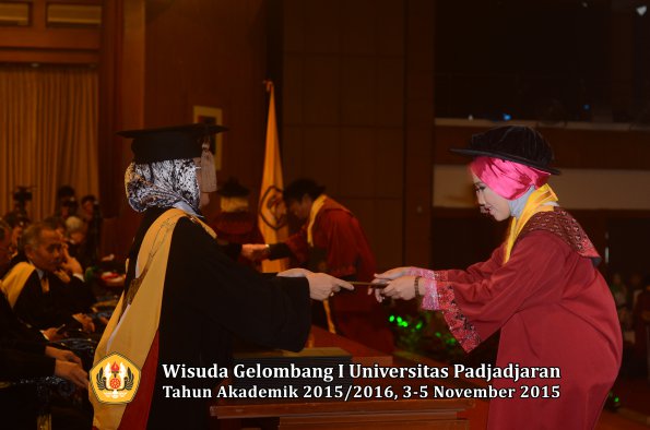 Wisuda Unpad Gel I TA 2015_2016  Fakultas Peternakan oleh Dekan-030
