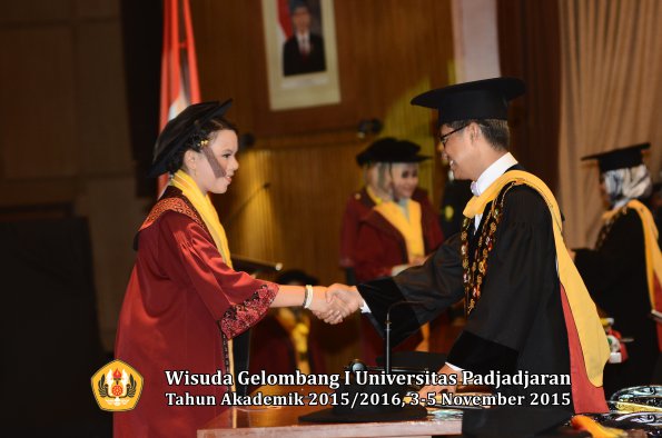 Wisuda Unpad Gel I TA 2015_2016  Fakultas Peternakan oleh Rektor-010