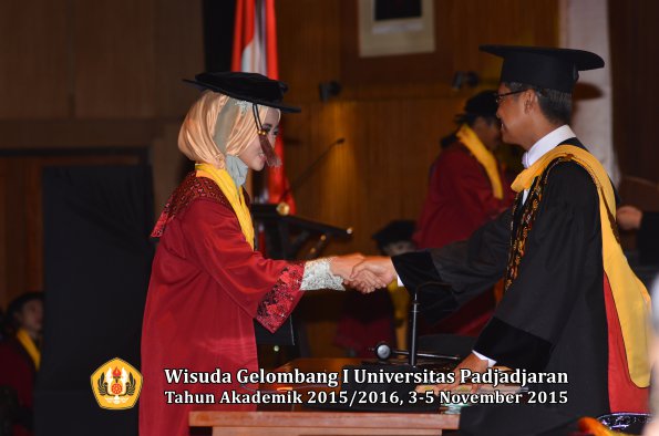 Wisuda Unpad Gel I TA 2015_2016  Fakultas Peternakan oleh Rektor-011