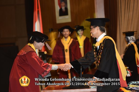 Wisuda Unpad Gel I TA 2015_2016  Fakultas Peternakan oleh Rektor-013