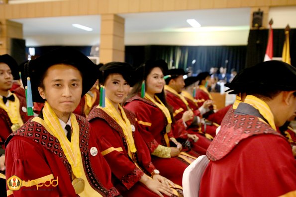 Wisuda Unpad Gel I TA 2017_2018 Sesi I 027