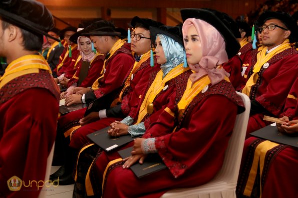 Wisuda Unpad Gel I TA 2017_2018 Sesi I 086