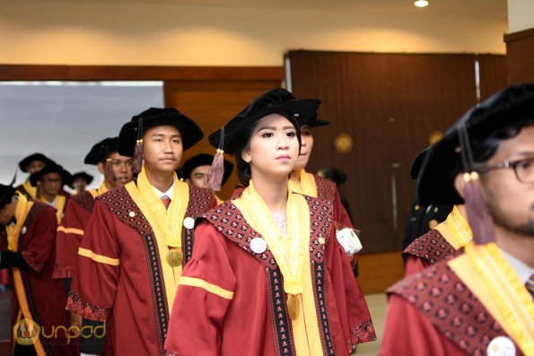 Wisuda Unpad Gel I TA 2017_2018 Sesi II 126