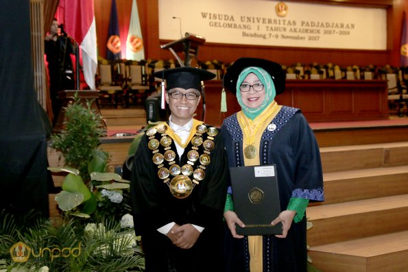 Wisuda Unpad Gel I TA 2017_2018 Sesi V 117