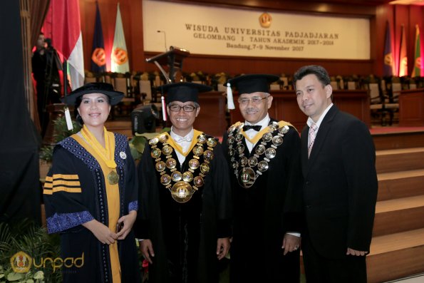 Wisuda Unpad Gel I TA 2017_2018 Sesi V 118