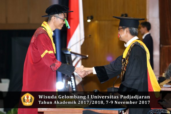 Wisuda Unpad Gel I TA 2017_2018  Fakultas Perikanan dan Ilmu Kelautan oleh Rektor 123