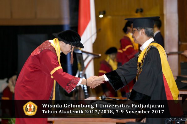 Wisuda Unpad Gel I TA 2017_2018  Fakultas peternakan oleh Rektor 007