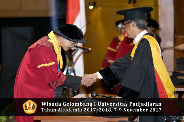 Wisuda Unpad Gel I TA 2017_2018  Fakultas peternakan oleh Rektor 010