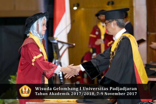 Wisuda Unpad Gel I TA 2017_2018  Fakultas peternakan oleh Rektor 038
