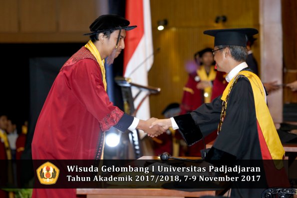 Wisuda Unpad Gel I TA 2017_2018  Fakultas peternakan oleh Rektor 050