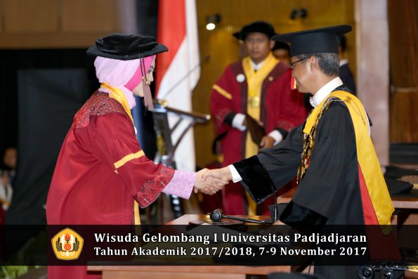 Wisuda Unpad Gel I TA 2017_2018  Fakultas peternakan oleh Rektor 057