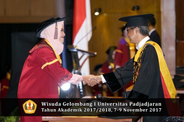 Wisuda Unpad Gel I TA 2017_2018  Fakultas peternakan oleh Rektor 063