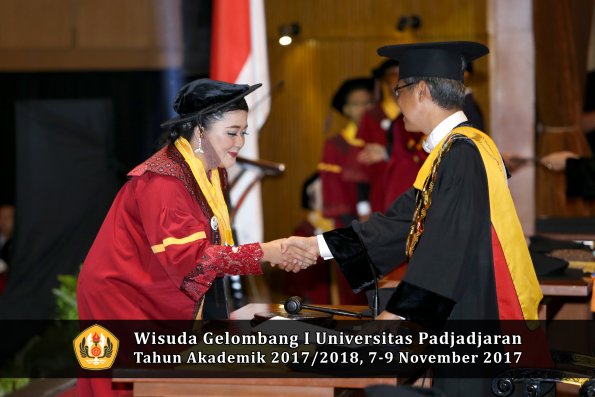 Wisuda Unpad Gel I TA 2017_2018  Fakultas peternakan oleh Rektor 067