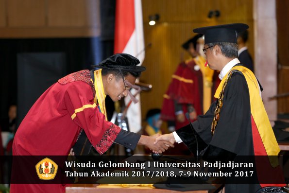 Wisuda Unpad Gel I TA 2017_2018  Fakultas peternakan oleh Rektor 070