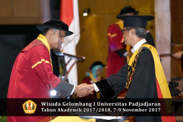 Wisuda Unpad Gel I TA 2017_2018  Fakultas peternakan oleh Rektor 072