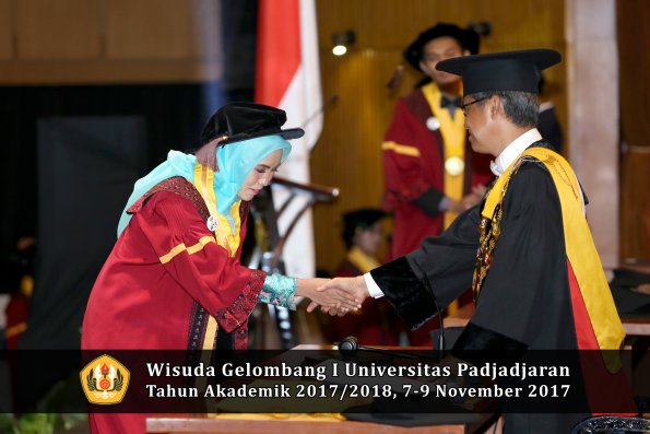 Wisuda Unpad Gel I TA 2017_2018  Fakultas peternakan oleh Rektor 076