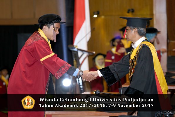 Wisuda Unpad Gel I TA 2017_2018  Fakultas peternakan oleh Rektor 078