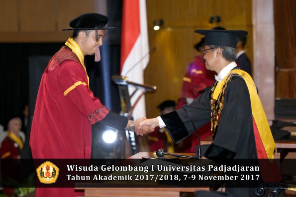 Wisuda Unpad Gel I TA 2017_2018  Fakultas peternakan oleh Rektor 087