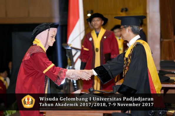 Wisuda Unpad Gel I TA 2017_2018  Fakultas peternakan oleh Rektor 095