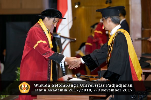Wisuda Unpad Gel I TA 2017_2018  Fakultas peternakan oleh Rektor 111