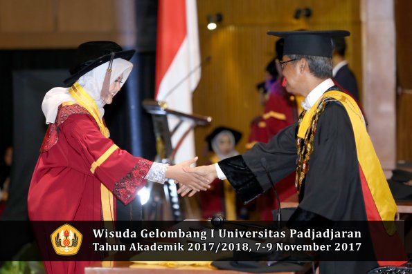Wisuda Unpad Gel I TA 2017_2018  Fakultas peternakan oleh Rektor 114