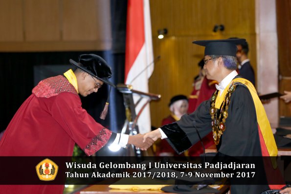 Wisuda Unpad Gel I TA 2017_2018  Fakultas peternakan oleh Rektor 120