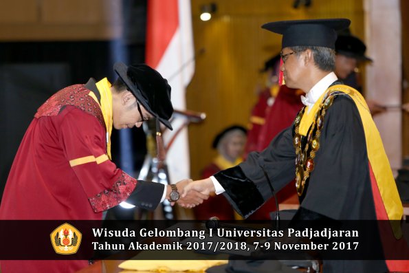 Wisuda Unpad Gel I TA 2017_2018  Fakultas peternakan oleh Rektor 126