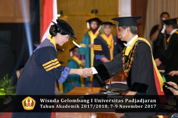 Wisuda Unpad Gel I TA 2017_2018  Sekolah Pascasarjana oleh Rektor 002