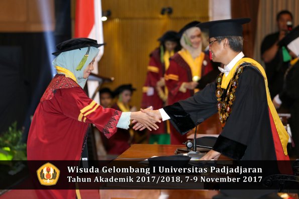 Wisuda Unpad Gel I TA 2017_2018  Fakultas kedokteran oleh Rektor 212