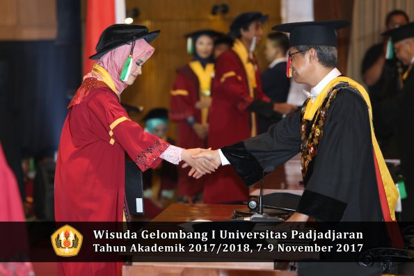 Wisuda Unpad Gel I TA 2017_2018  Fakultas Pertanian Oleh Rektor 022