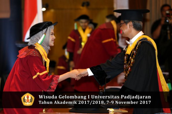 Wisuda Unpad Gel I TA 2017_2018  Fakultas Pertanian Oleh Rektor 138