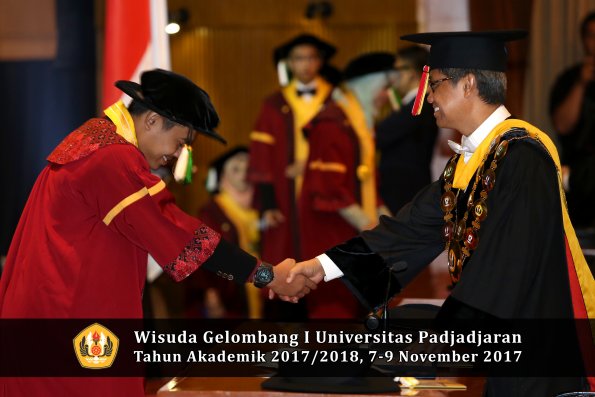 Wisuda Unpad Gel I TA 2017_2018  Fakultas Pertanian Oleh Rektor 140