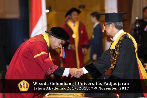 Wisuda Unpad Gel I TA 2017_2018  Fakultas Teknik Geologi Oleh Rektor 097
