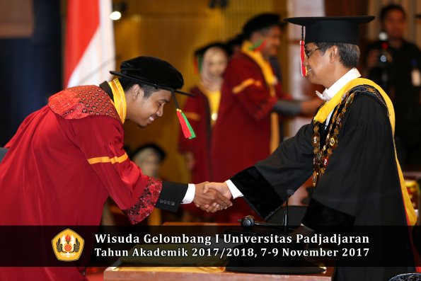 Wisuda Unpad Gel I TA 2017_2018  Fakultas Teknlogi industri pertanian oleh Rektor 002
