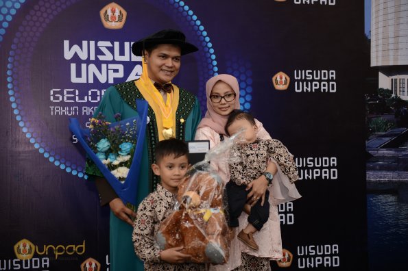 WISUDA UNPAD GEL I TA 2019-2020 SESI VI 022