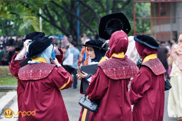 WISUDA UNPAD GEL I  TA 2022-2023 LIPUTAN SESI IV (45)