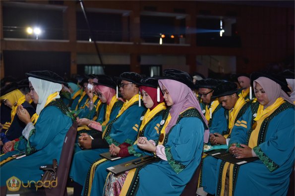 WISUDA UNPAD GOL. 1 TA 2023-2024 LIPUTAN SESI 1 (100)