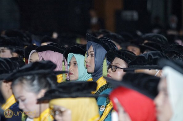 WISUDA UNPAD GOL. 1 TA 2023-2024 LIPUTAN SESI 1 (14)