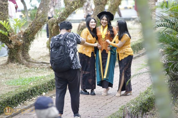 WISUDA UNPAD GOL. 1 TA 2023-2024 LIPUTAN SESI 1 (2)