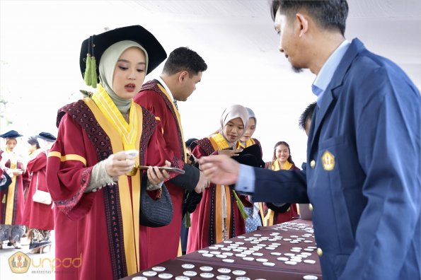 WISUDA UNPAD GOL. 1 TA 2023-2024 LIPUTAN SESI 1 (25)