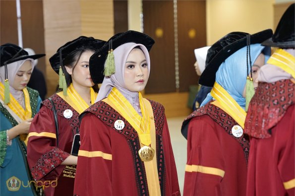 WISUDA UNPAD GOL. 1 TA 2023-2024 LIPUTAN SESI 1 (43)