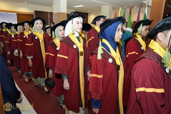 WISUDA UNPAD GOL. 1 TA 2023-2024 LIPUTAN SESI 1 (48)