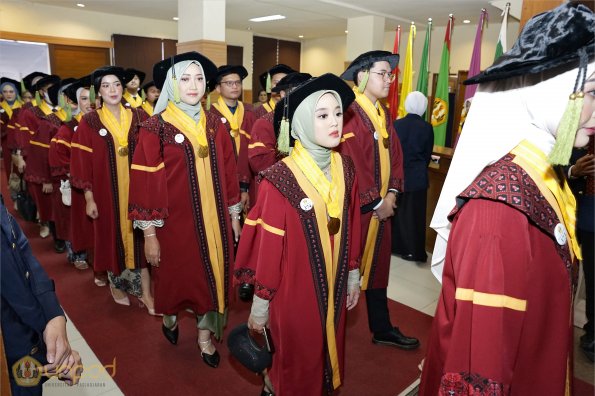 WISUDA UNPAD GOL. 1 TA 2023-2024 LIPUTAN SESI 1 (49)