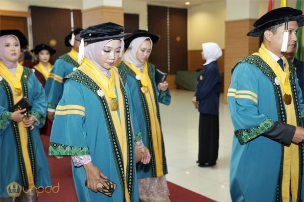 WISUDA UNPAD GOL. 1 TA 2023-2024 LIPUTAN SESI 1 (53)