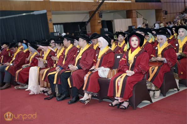 WISUDA UNPAD GOL. 1 TA 2023-2024 LIPUTAN SESI 1 (63)