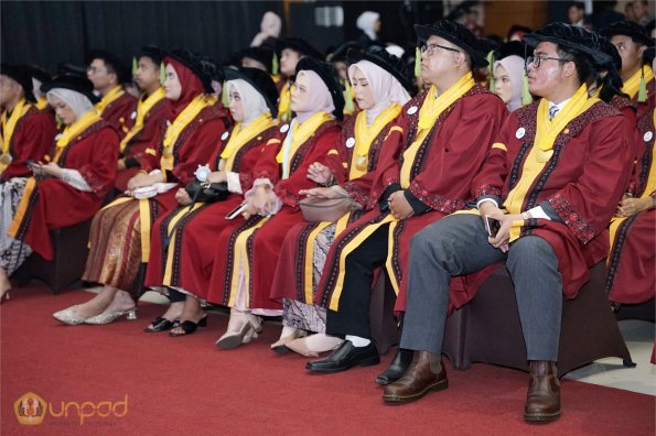 WISUDA UNPAD GOL. 1 TA 2023-2024 LIPUTAN SESI 1 (64)