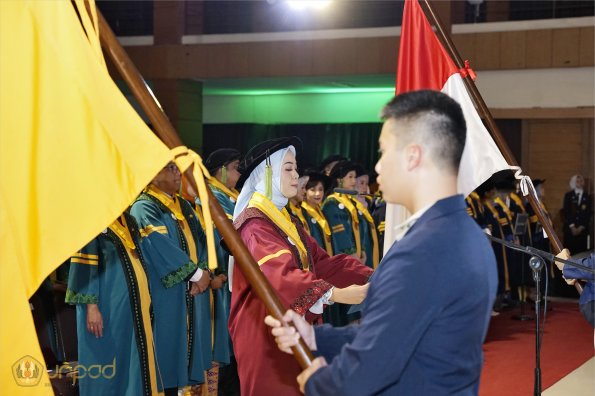 WISUDA UNPAD GOL. 1 TA 2023-2024 LIPUTAN SESI 1 (82)