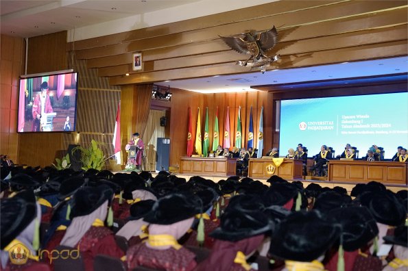 WISUDA UNPAD GOL. 1 TA 2023-2024 LIPUTAN SESI 1 (86)